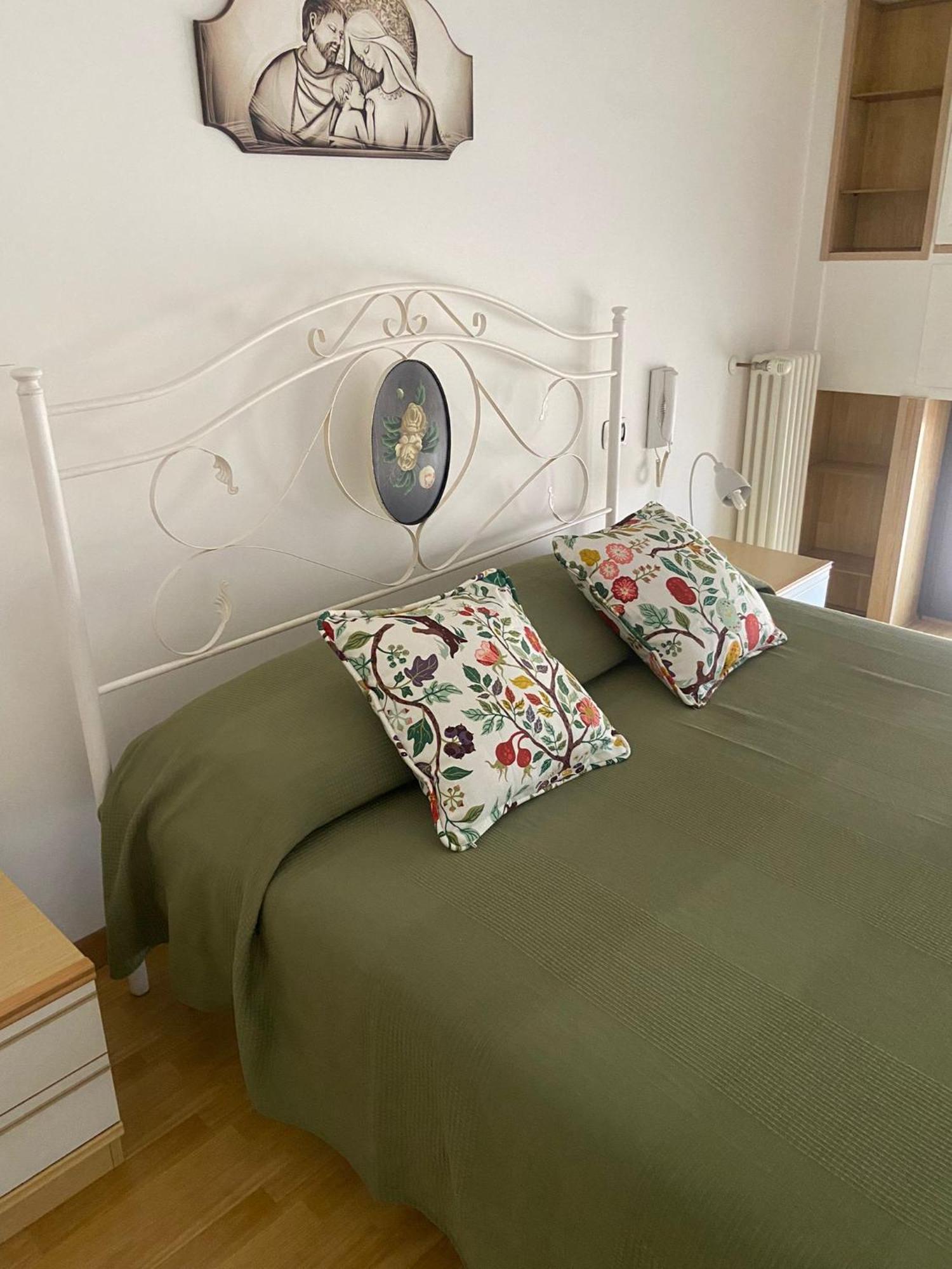 Pm 13A Via Tenente Devenuto Guest House Giovinazzo Exterior foto